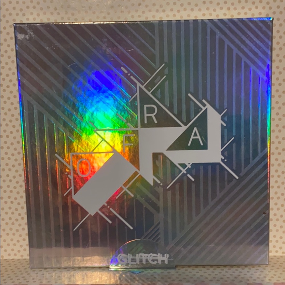 OFRA Cosmetics Glitch palette